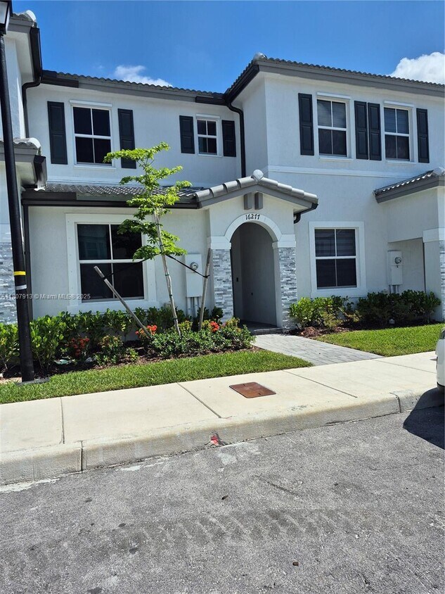 Primary Photo - 16277 SW 292nd St