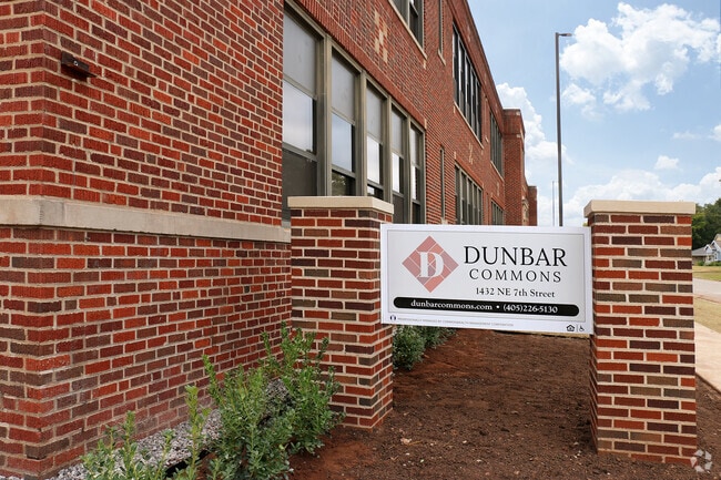 Building Photo - Dunbar Commons