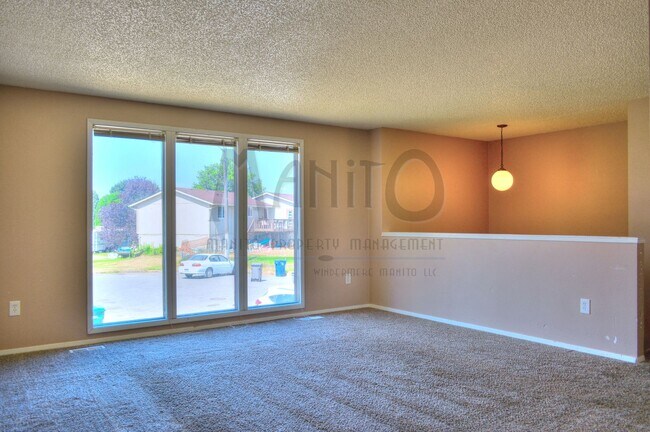 Foto del edificio - **COMING SOON** Clean & Spacious Spokane Valley Duplex