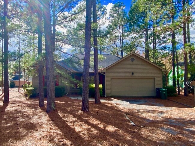 Building Photo - 420 Sugar Pine Dr