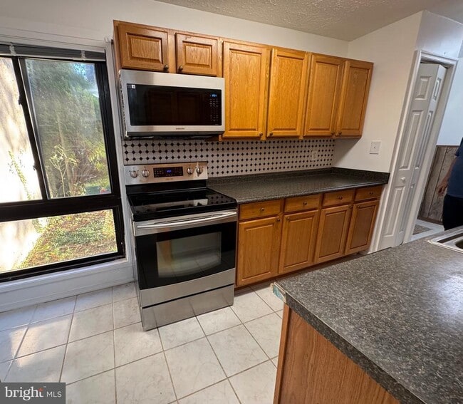 Building Photo - 349 Reneau Way