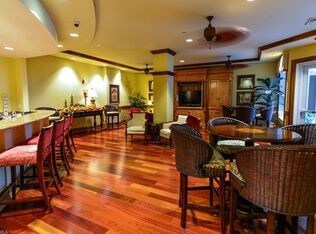 Game Room - 2825 Palm Beach Blvd