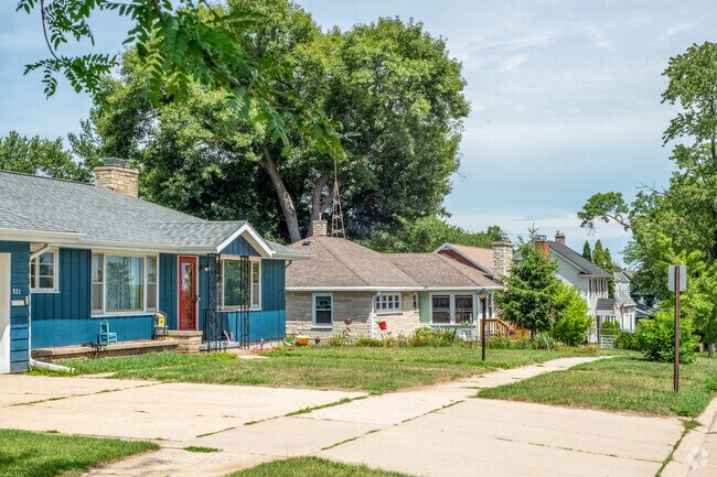 Many houses in Portage were built in the 1940s-1950s.