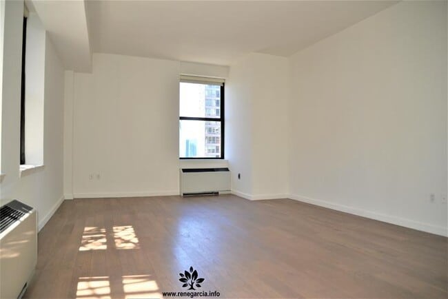 Building Photo - 2 bedroom in NEW YORK NY 10004
