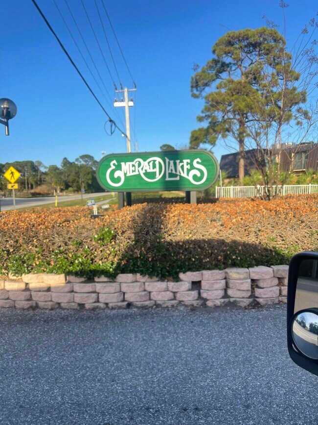 Foto del edificio - 5602 SE Windsong Ln