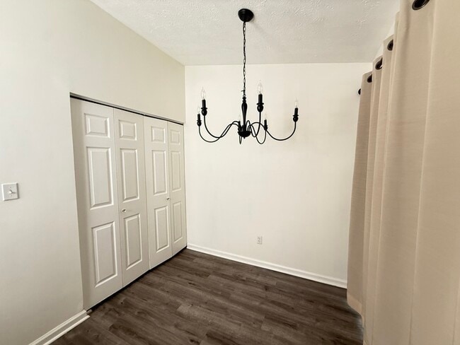 Building Photo - 4073 Settlers Hill Way