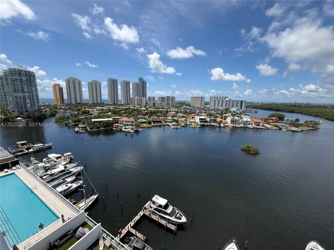 Foto del edificio - 400 Sunny Isles Blvd