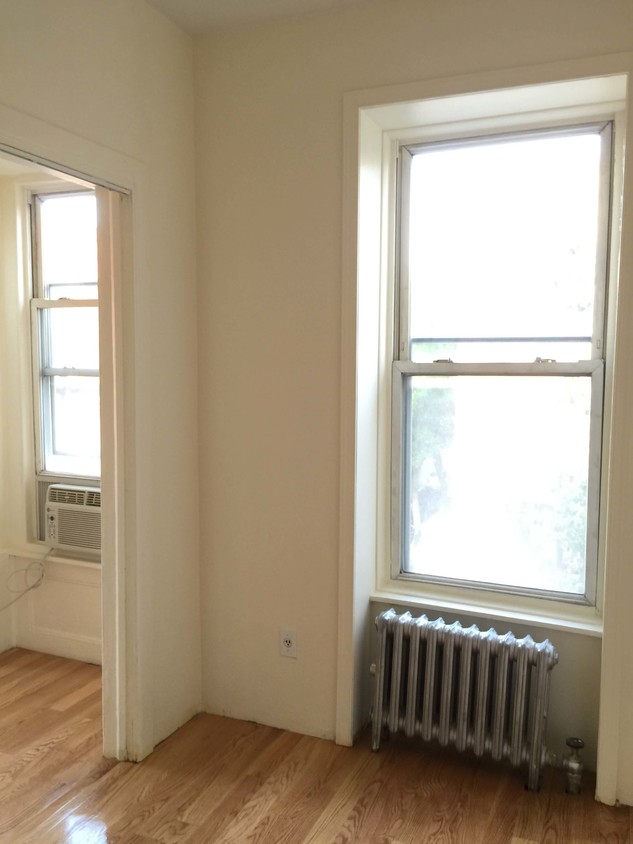 Primary Photo - 736 Sackett St