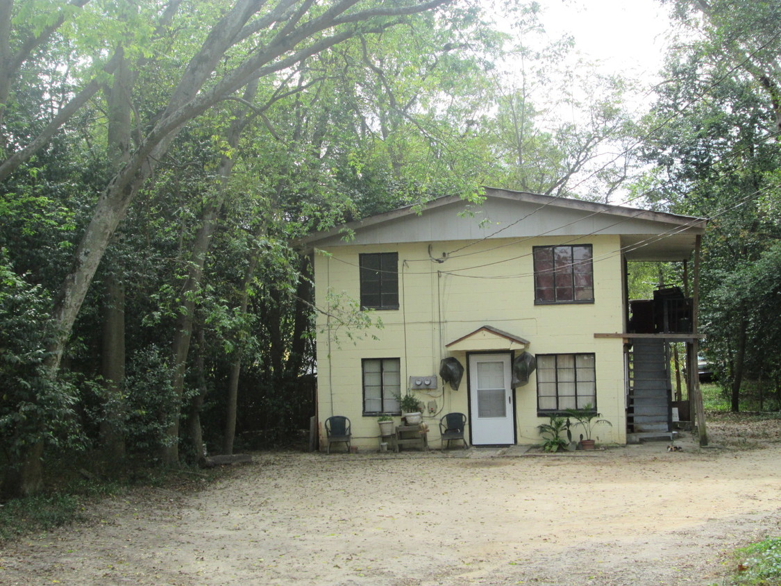 Primary Photo - 2017 Olive Rd