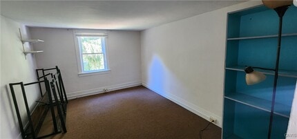 Building Photo - 131 W Schuyler St