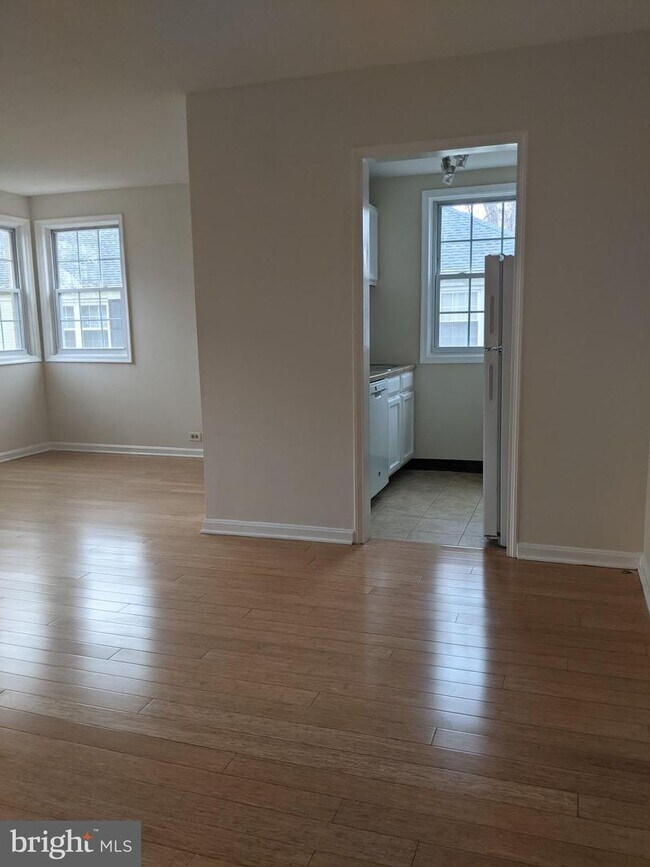 Building Photo - 4318 N Pershing Dr