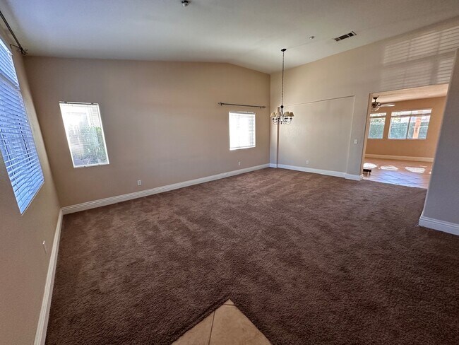 Building Photo - 15599 Caravelle Ave
