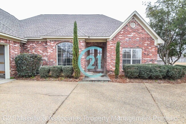 Foto del edificio - 4 br, 3.5 bath House - 101 Bear Creek Ct