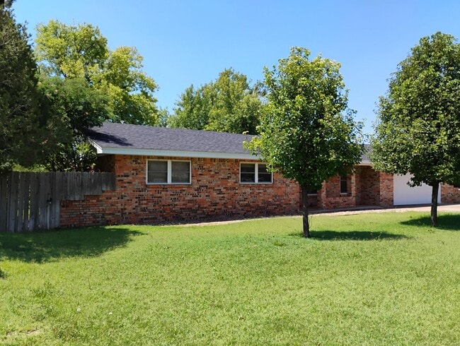 Foto del edificio - Beautiful 3 Bedroom Home, Zia School District!