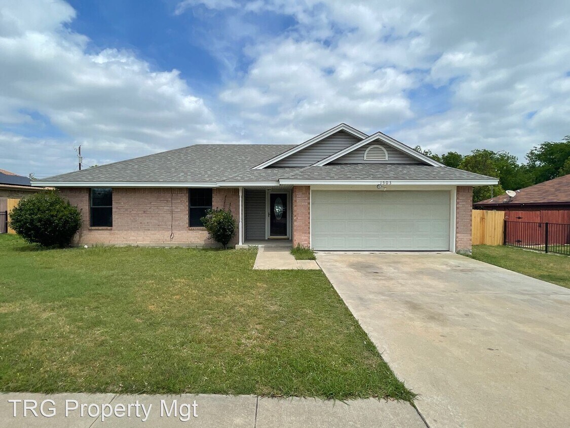 Primary Photo - 4 br, 2 bath House - 1503 Nina Dr