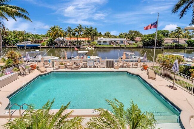 Building Photo - 2811 NE 51st St