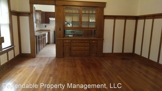 Foto del edificio - 9 br, 4 bath House - 1851 10th Avenue