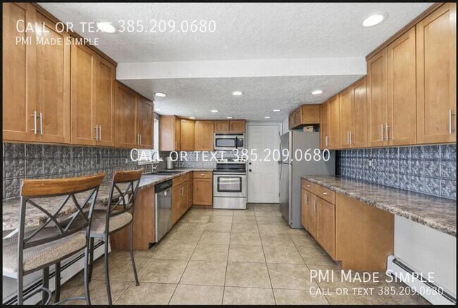 Foto del edificio - 1438 Trinnaman Ln