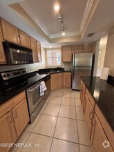 Building Photo - 836 Shoreline Cir