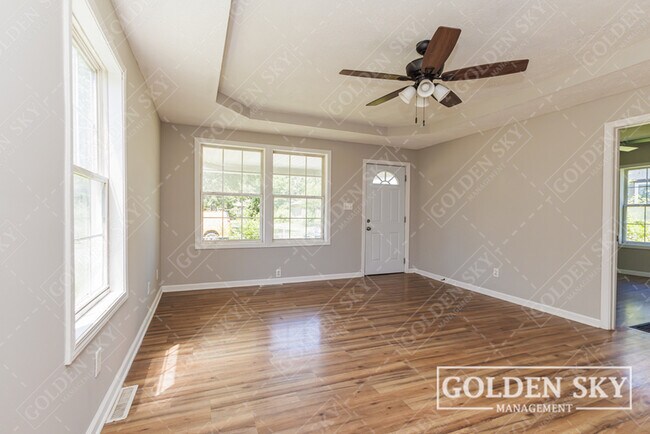 Foto del edificio - 1609 E 2nd St