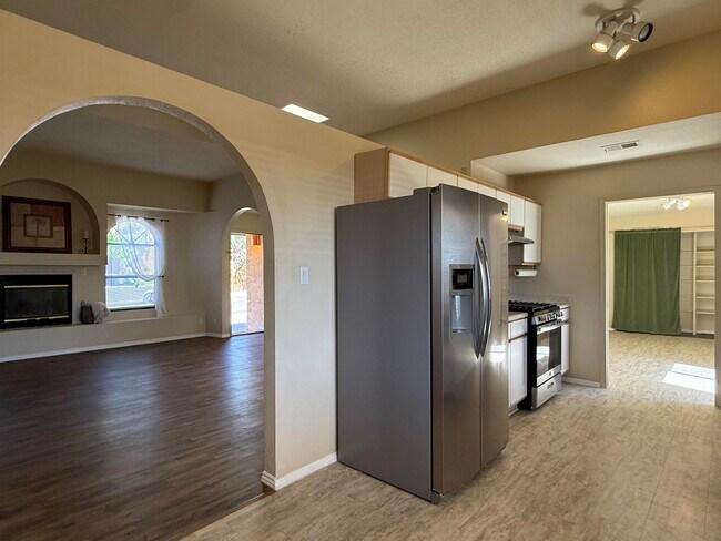 Foto del edificio - 7200 Whippoorwill Ln NE