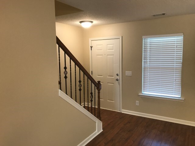 Foto del edificio - 501 Dresler Road