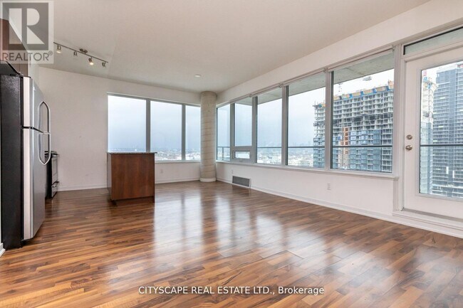 Photo du bâtiment - 55 E Liberty St