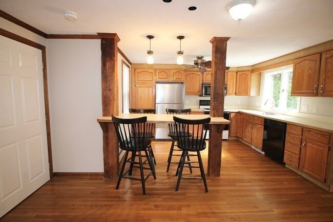 Building Photo - 27 Andover Rd