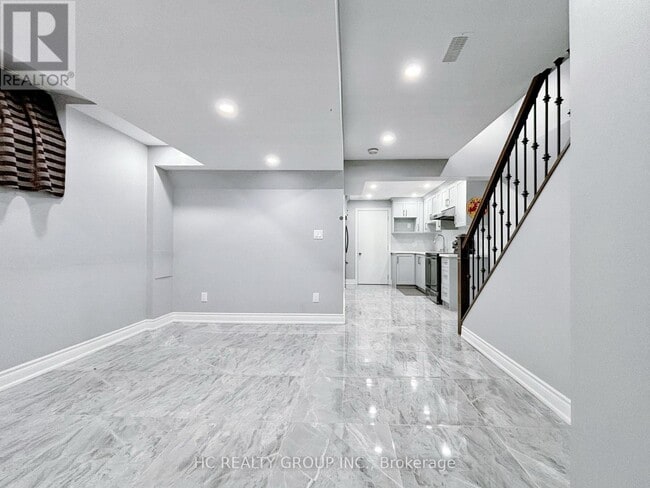 Building Photo - 310 Hammersly Blvd