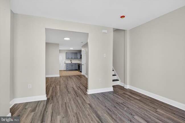 Foto del edificio - 1729 N Bambrey St