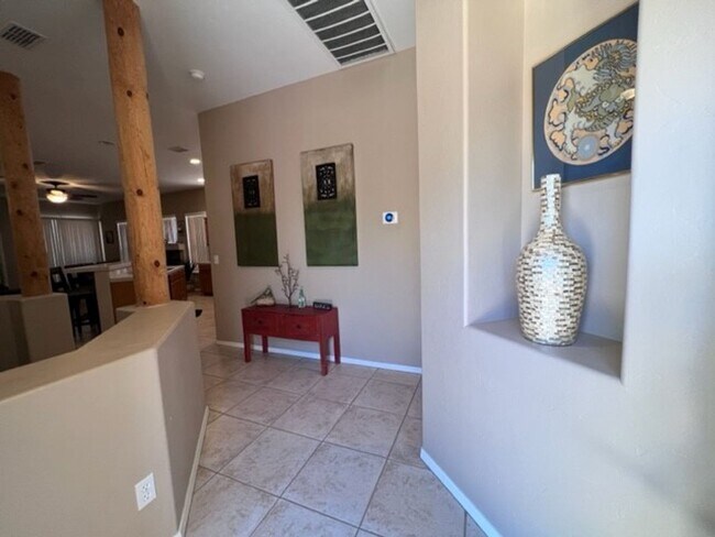 Building Photo - 2651 La Costa Dr