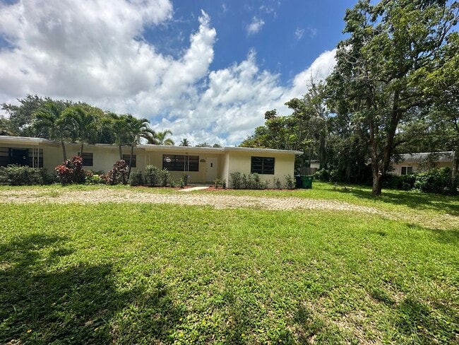 Photo - Spacious 2BR 2BA Home w/ Laundry on site + Driveway Parking + Patio & Yard in Miami