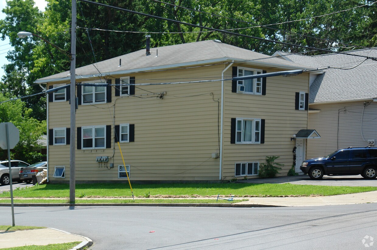Primary Photo - 311 Partridge St