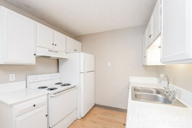 Building Photo - 12111 W Nevada Dr