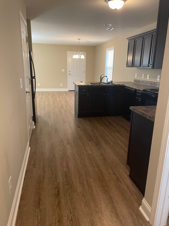 2927 Watauga Rd Unit 11, Johnson City, TN 37601 Condo for Rent in