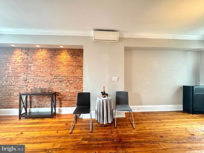 Building Photo - 2232 Fairmount Ave