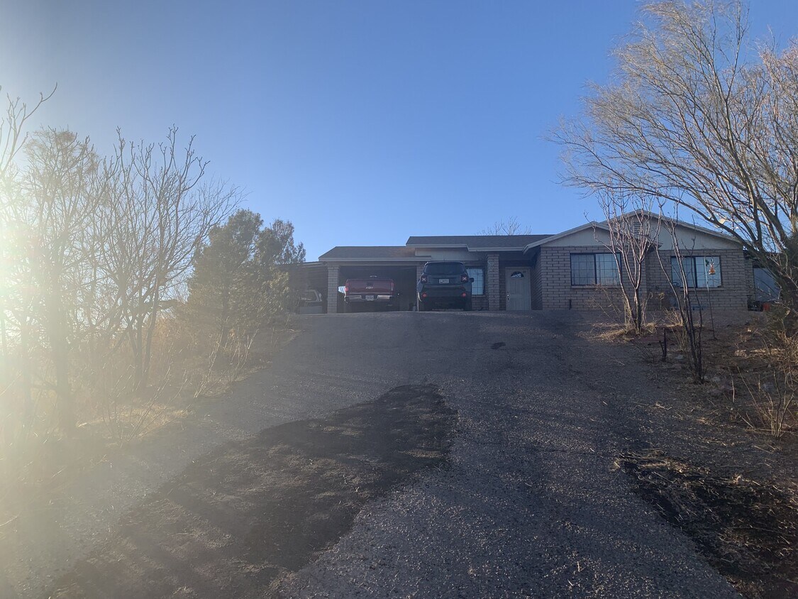 226 Paseo Montura, Rio Rico, AZ 85648 House Rental in Rio Rico, AZ