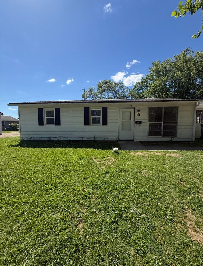 Building Photo - 64 Whippoorwill Dr