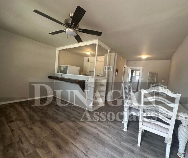 Foto del edificio - 2215 Turner St