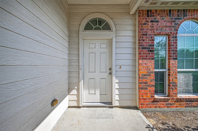 Building Photo - 22202 Thresher Ct