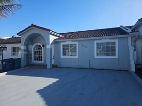 Building Photo - 7692 NW 178th Terrace