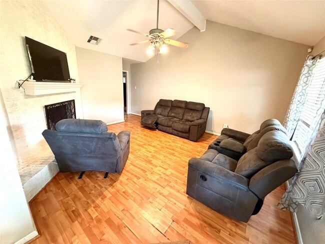 Building Photo - 4808 Fairhaven St