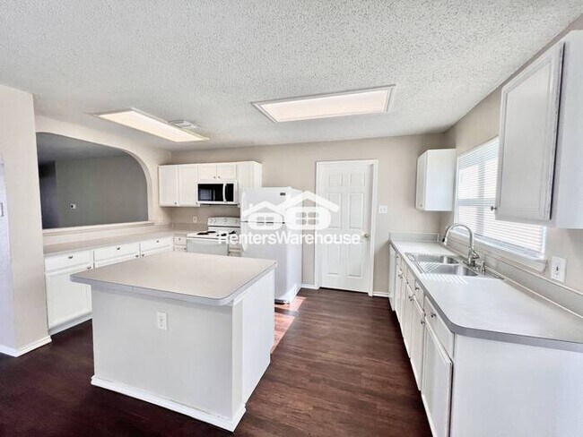 Foto del edificio - Move-In Ready!