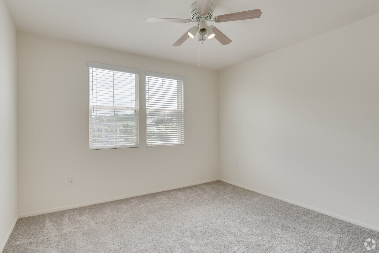 Parc Chateaux Apartments in Stevenson Ranch, CA Westside Rentals