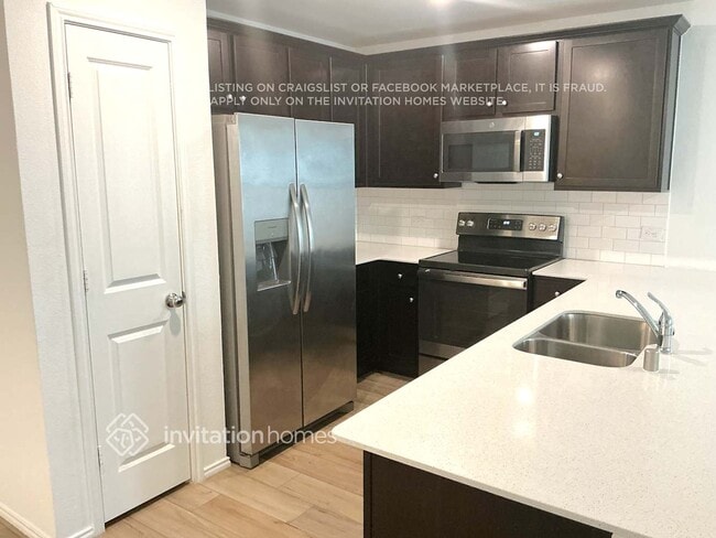 Foto del edificio - 1338 Mosely Cir