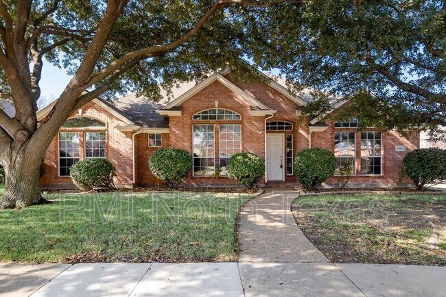 Foto del edificio - 4911 Lakeland Dr