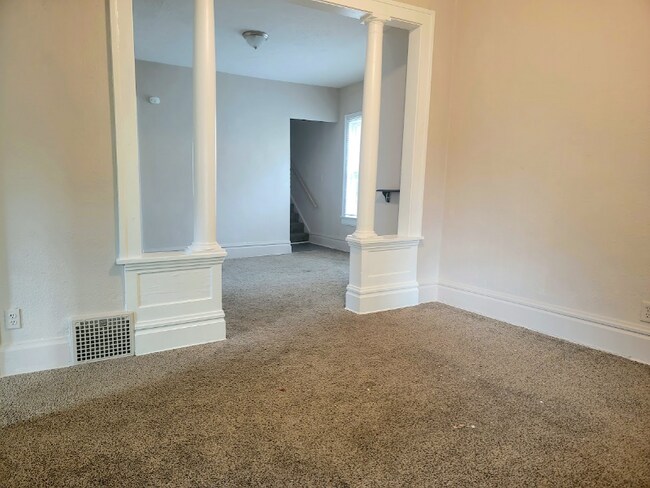 Foto del edificio - 299 Lloyd St