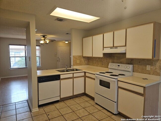 Foto del edificio - 3 Bedroom Near Medical Center & USAA!