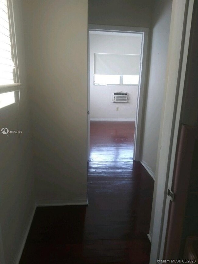 Building Photo - 503 Anastasia Ave