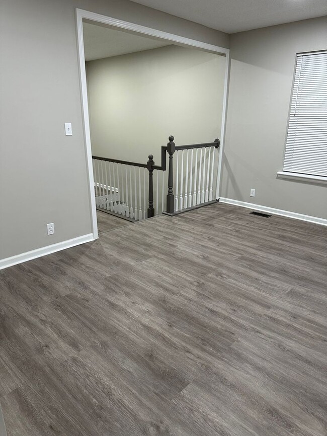 Building Photo - Newly Remodeled 4 Bedroom house on one acer